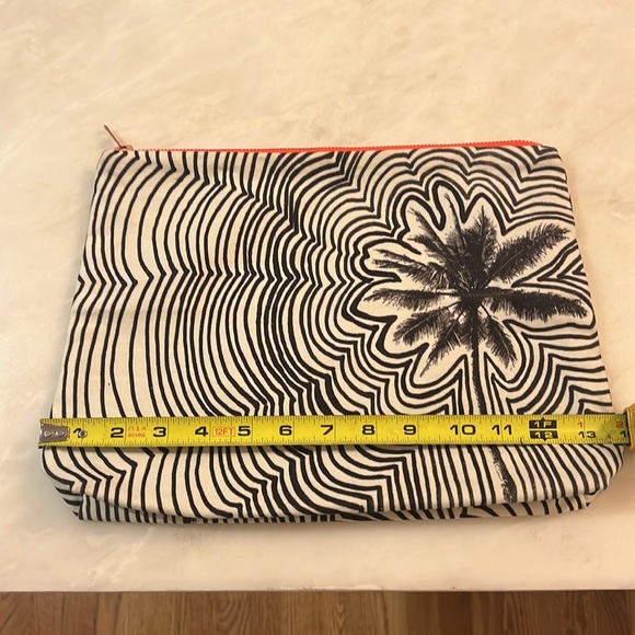 Samudra Palm Tree Clutch - Picture 9 of 11